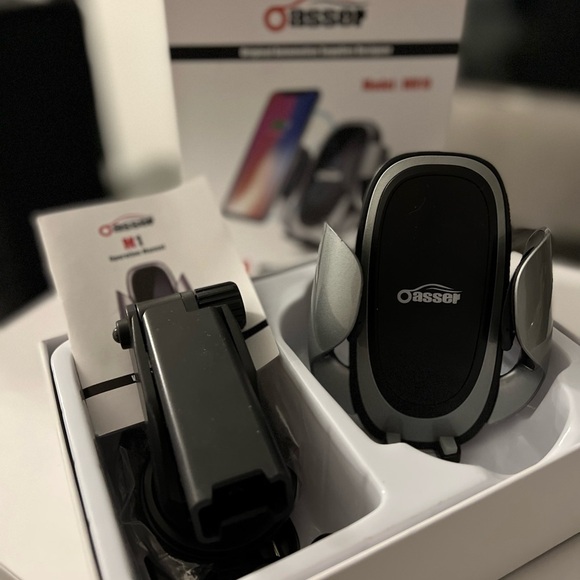 Wireless car  charger and phone holder - Picture 9 of 11
